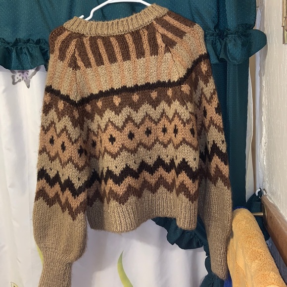 Zara Sweater - Picture 3 of 4